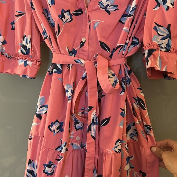 Draper James 2X tiered, a-line midi dress with separate belt and button front. - Picture 6 of 7